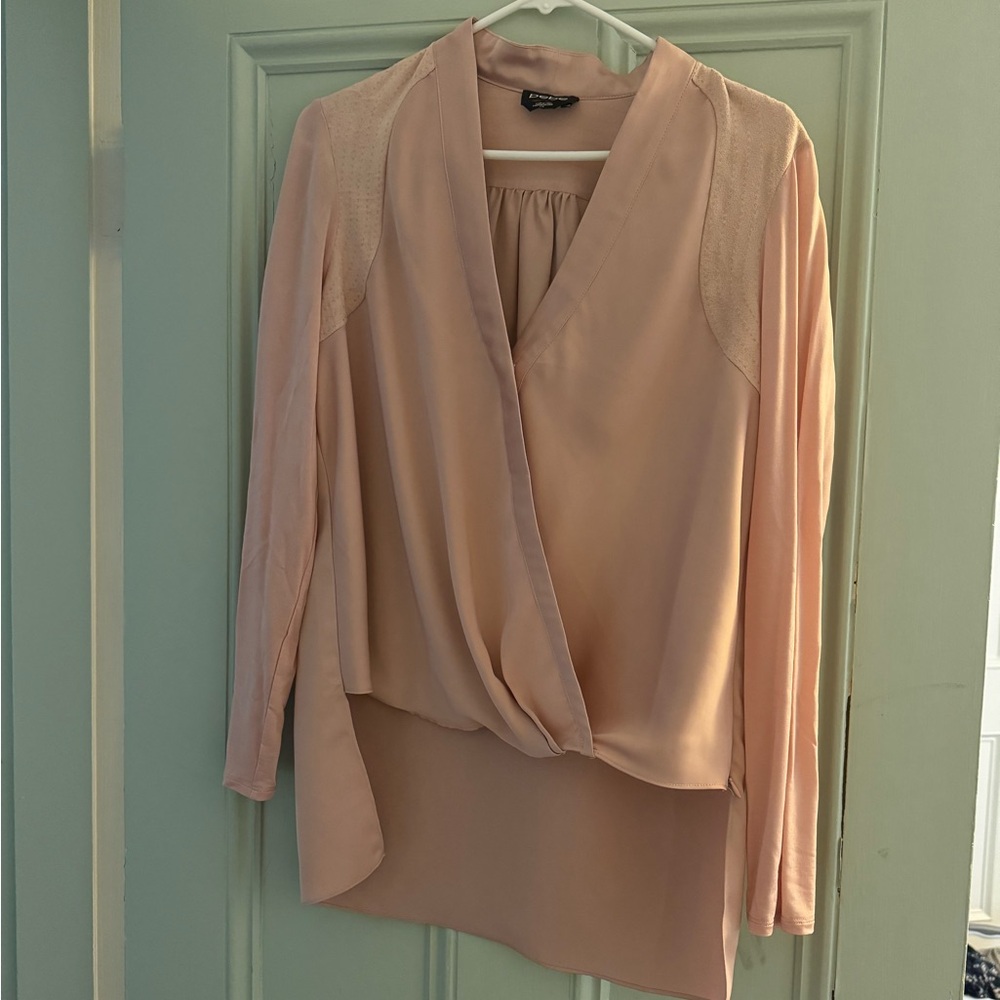 Bebe top, size L, blush pink